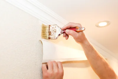 Pose de papier peint à Quimper — revêtements muraux et toiles de verre